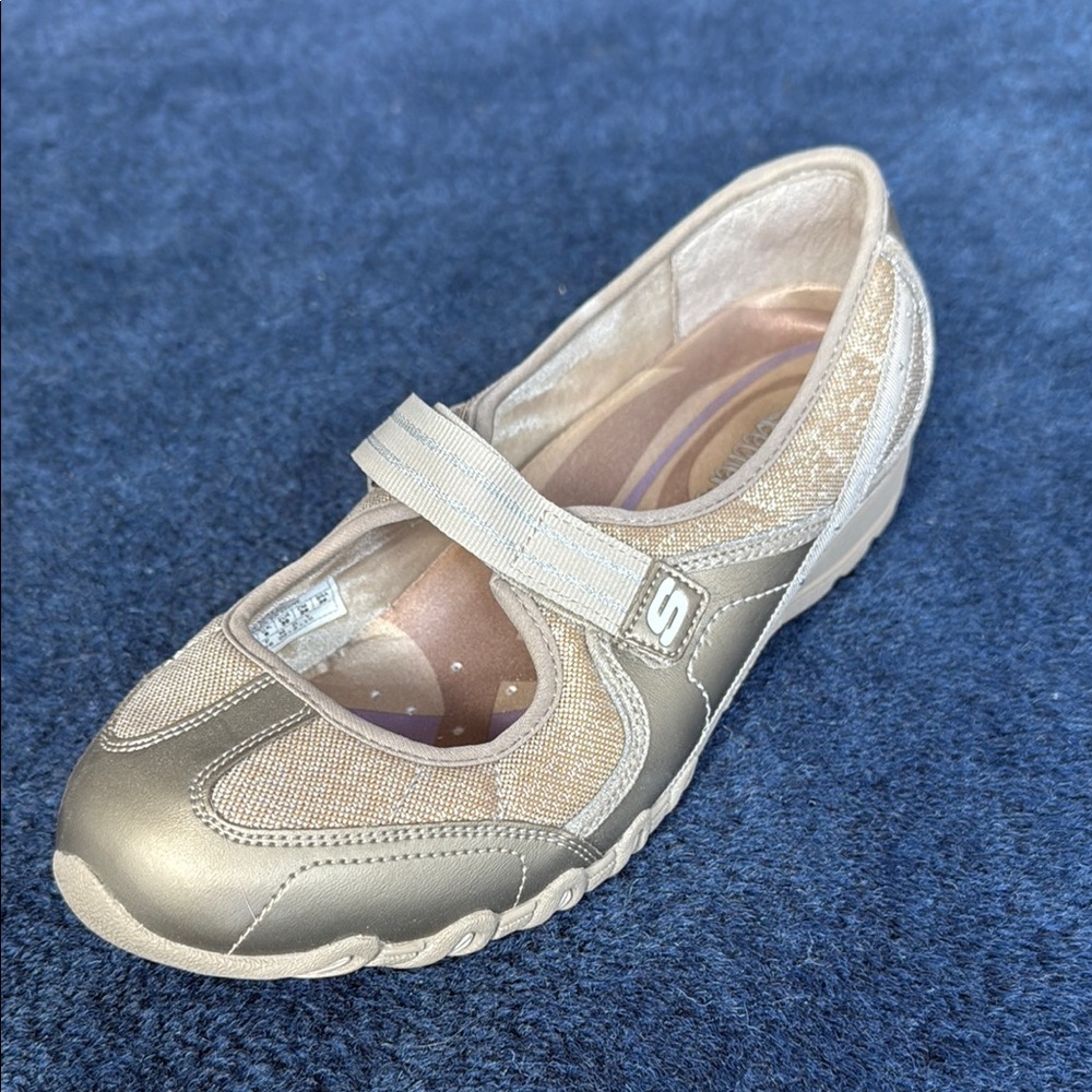 Skechers Single Left Shoe